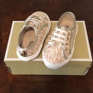 Michael Kors Slip In Sneakers - Toddler Girl Sz. 7